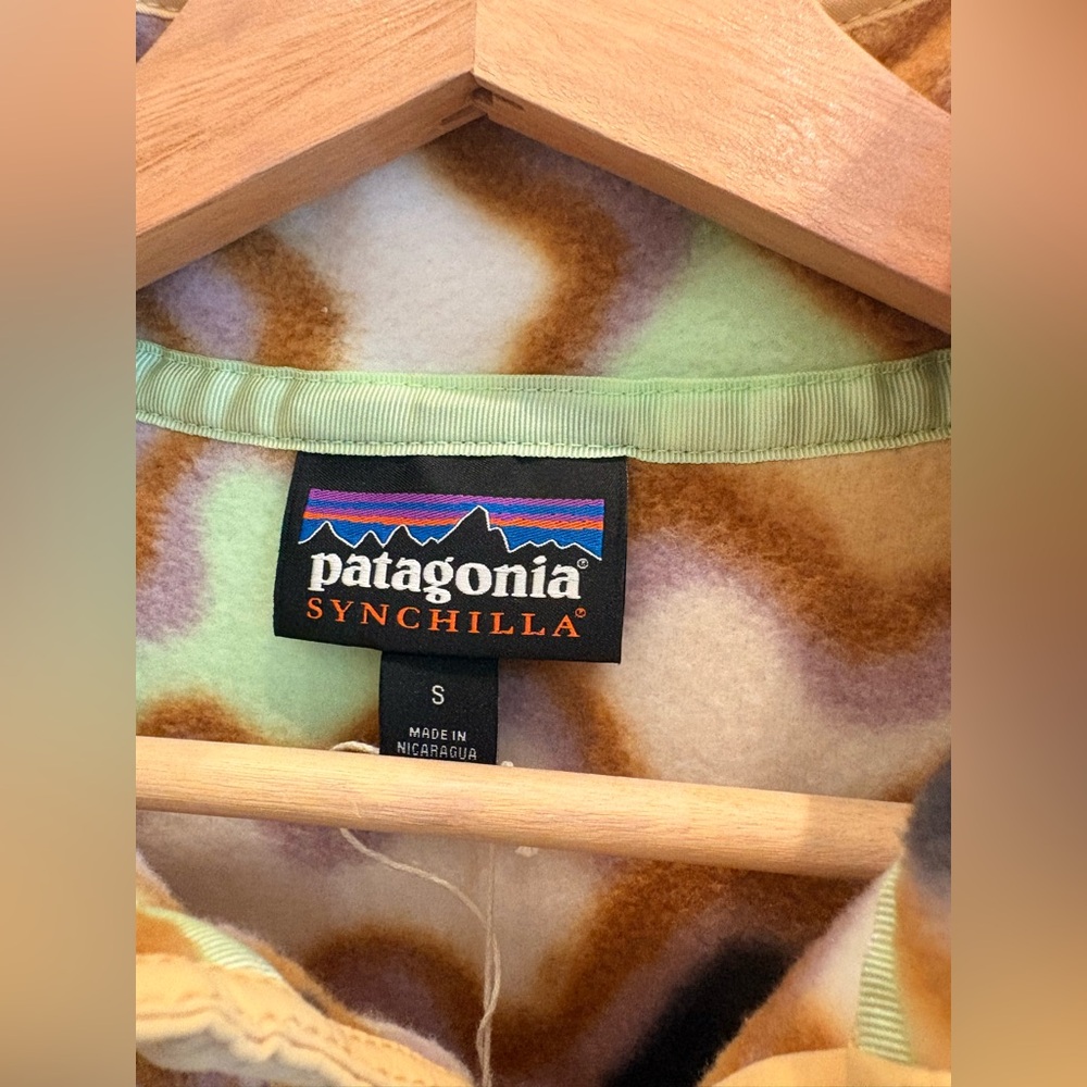NEW Women’s Patagonia Lightweight Synchilla Snap T Pullover - Picture 4 of 8